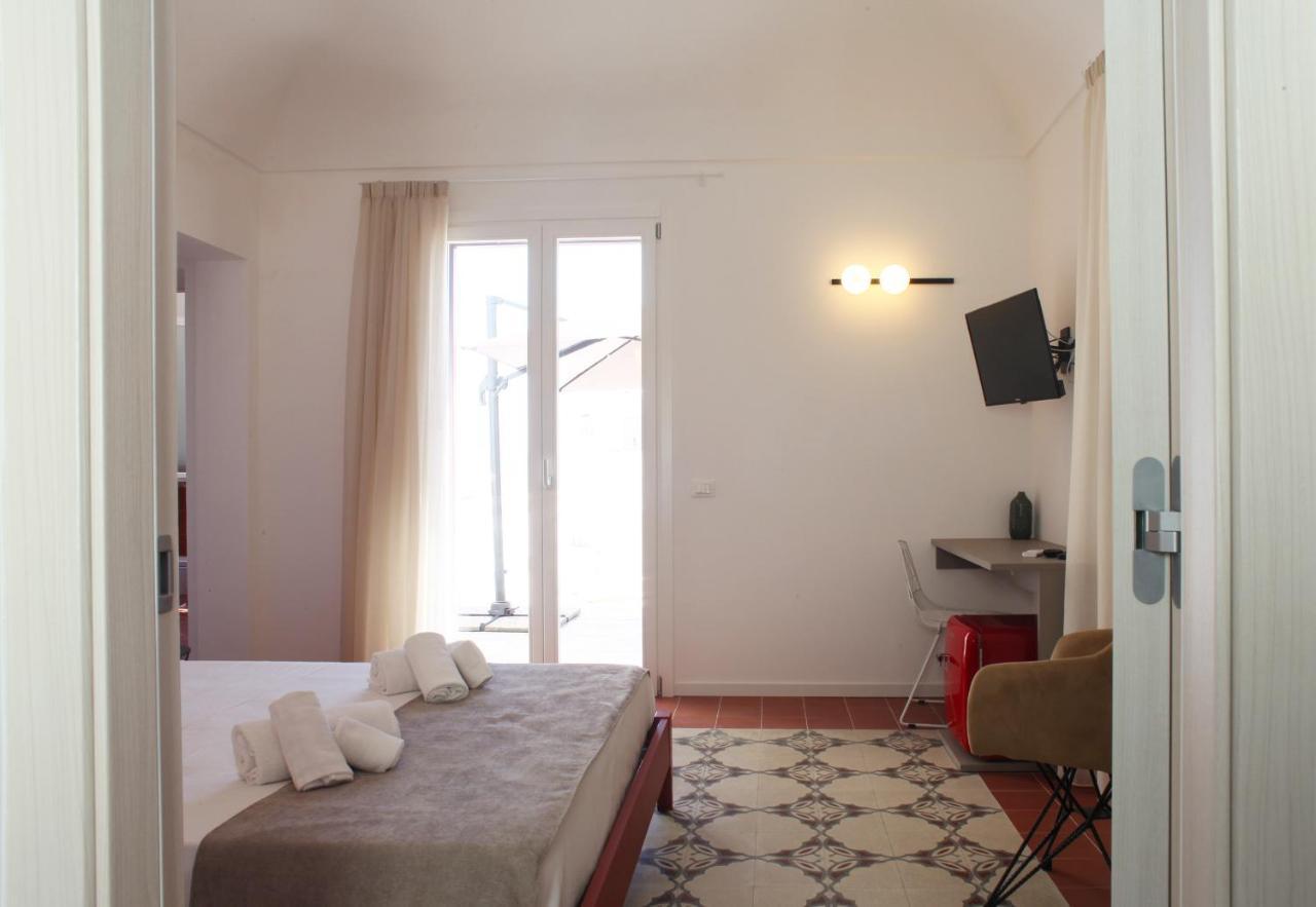 Casa Maja Rooms & Suites Фавиняна Екстериор снимка