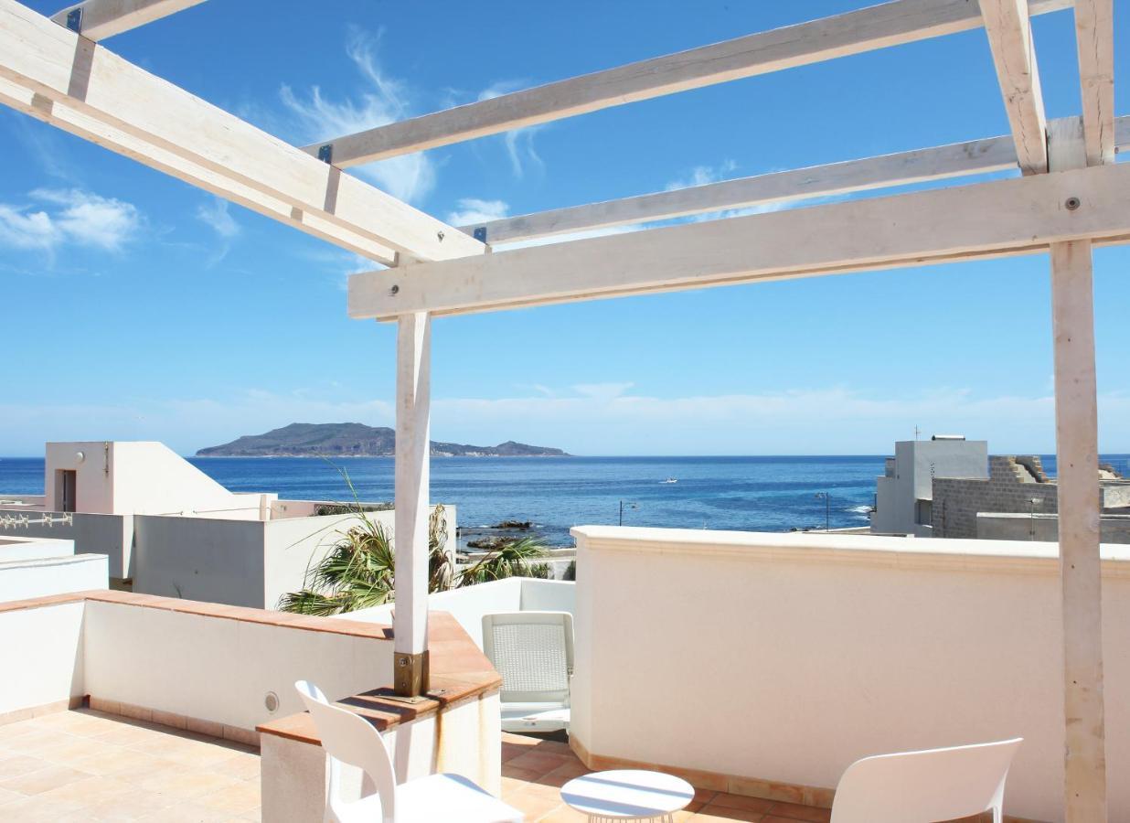 Casa Maja Rooms & Suites Фавиняна Екстериор снимка