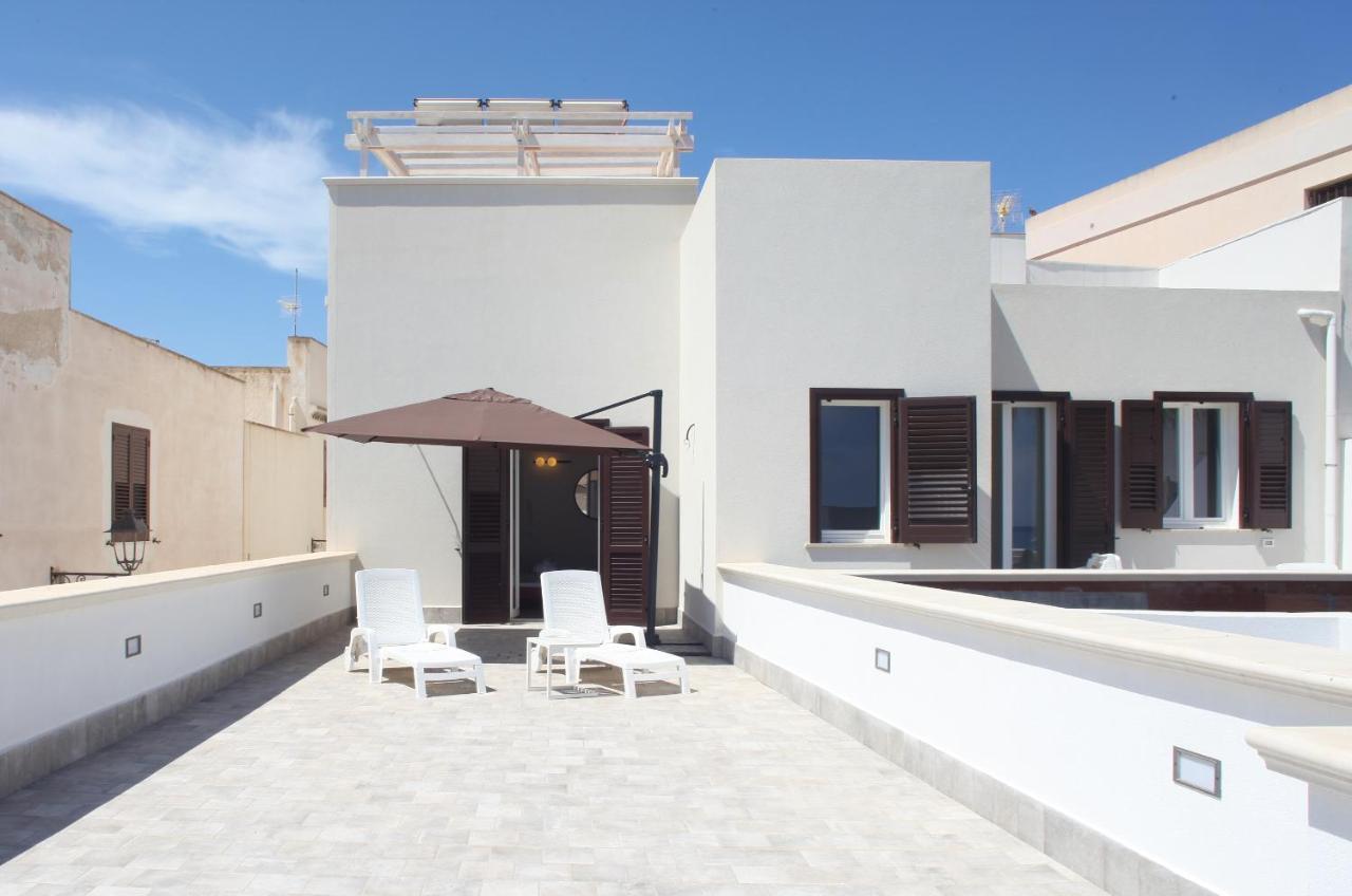 Casa Maja Rooms & Suites Фавиняна Екстериор снимка